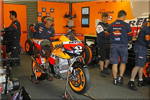 motogp-pedrosa_14.jpg