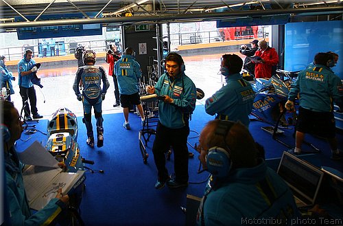 motogp-spies_05.jpg