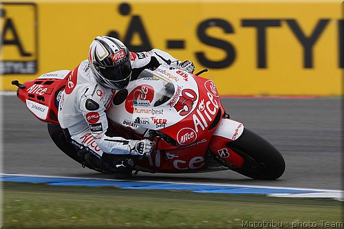 motogp-guintoli_3.jpg