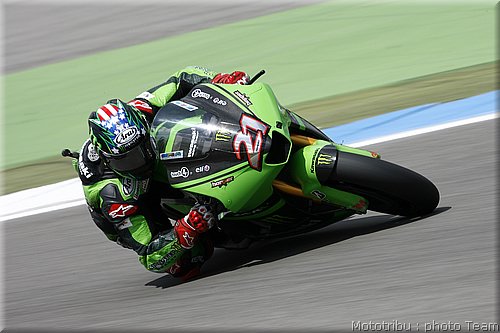 motogp-hopkins_11.jpg