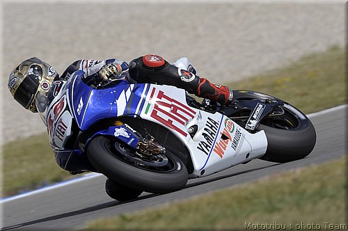 motogp-lorenzo_08.jpg