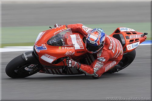 motogp-stoner_08.jpg