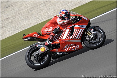 motogp-stoner_14.jpg