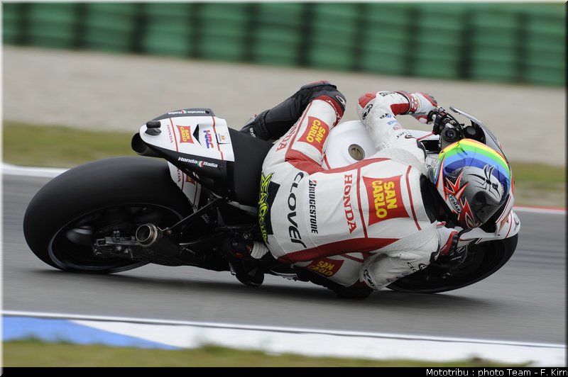 motogp_assen2009_deangelis_12