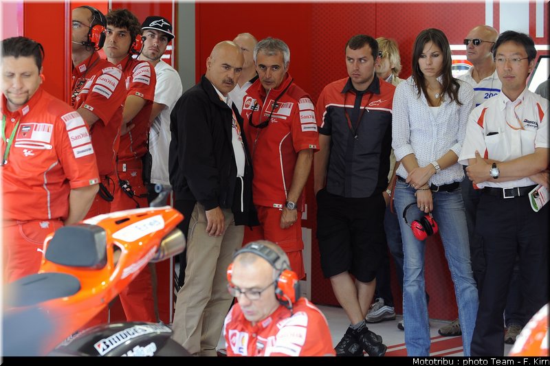 motogp_assen2009_ducati_3