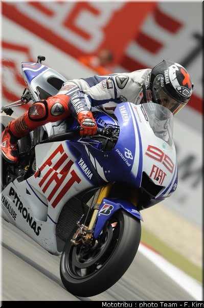 motogp_assen2009_lorenzo_01