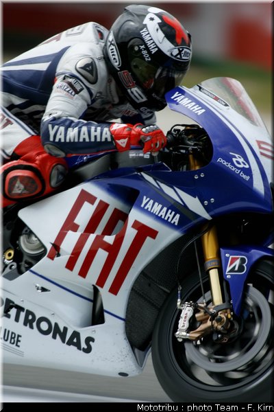 motogp_assen2009_lorenzo_14