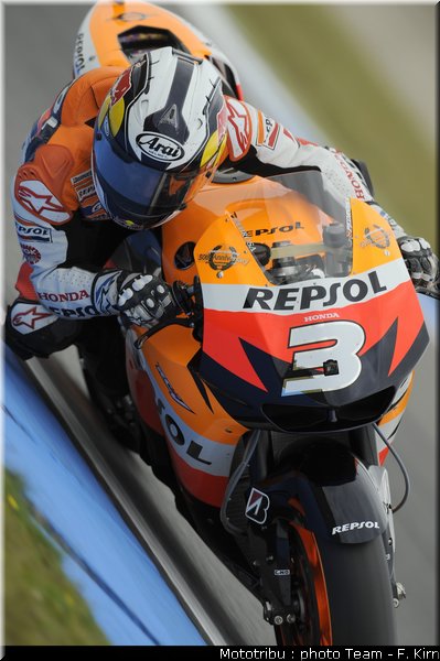 motogp_assen2009_pedrosa_02