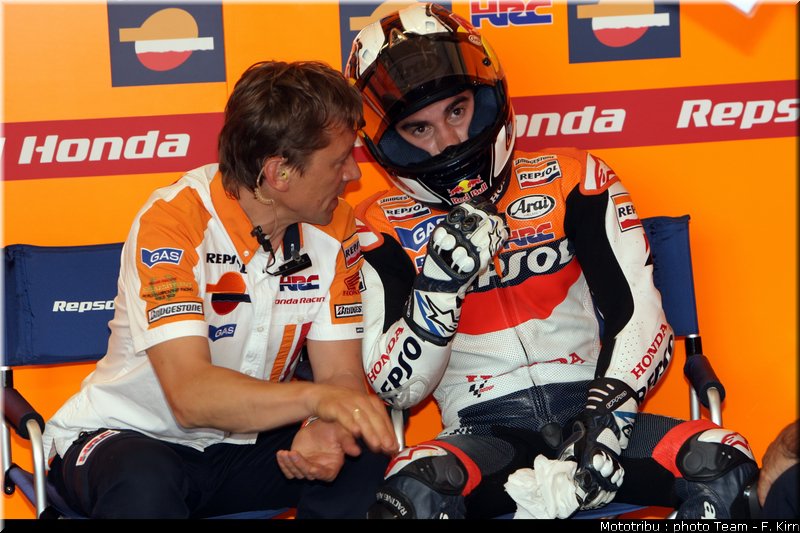 motogp_assen2009_pedrosa_04