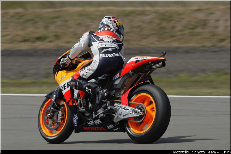 motogp_assen2009_pedrosa_10