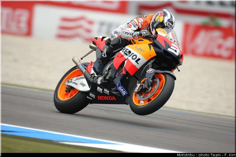 motogp_assen2009_pedrosa_17