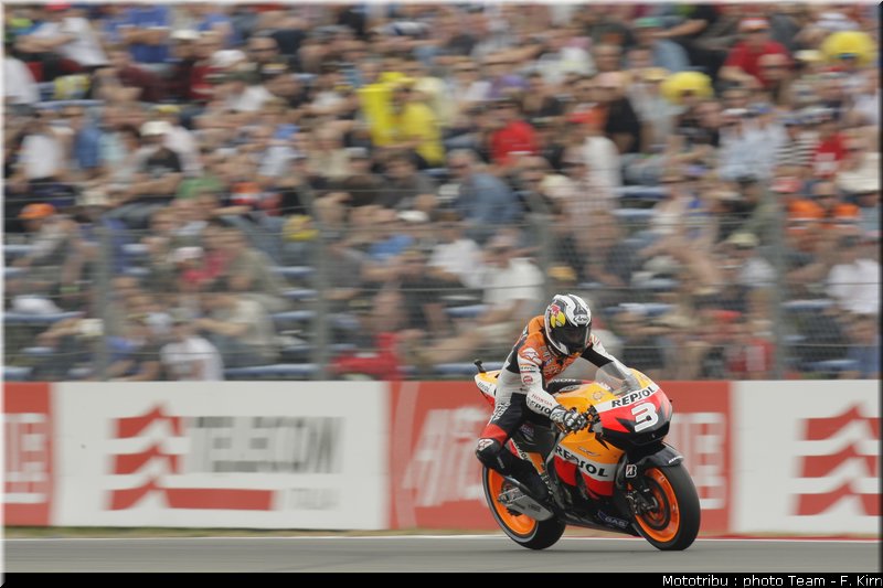 motogp_assen2009_pedrosa_25
