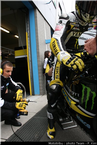 motogp_assen2009_toseland_14