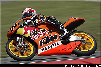 gp125_assen2009_marquez_9.jpg