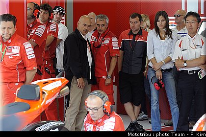 motogp_assen2009_ducati_3.jpg