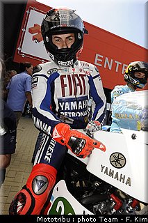 motogp_assen2009_lorenzo_04.jpg