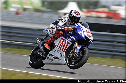 motogp_assen2009_lorenzo_09.jpg