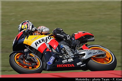 motogp_assen2009_pedrosa_09.jpg