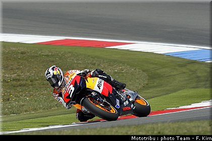 motogp_assen2009_pedrosa_13.jpg