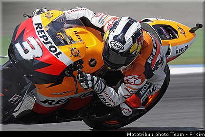 motogp_assen2009_pedrosa_15.jpg