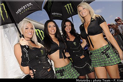 motogp_assen2009_pitbabes_005.jpg