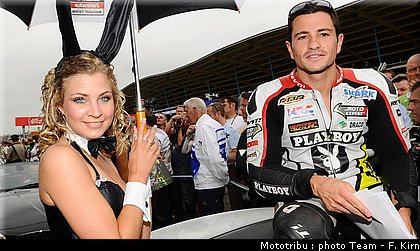 motogp_assen2009_pitbabes_013.jpg