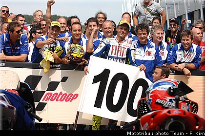 motogp_assen2009_rossi_12.jpg