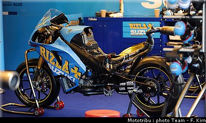 motogp_assen2009_suzuki_2.jpg