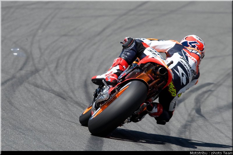 dovizioso_17_motogp_usa_lagunaseca2009