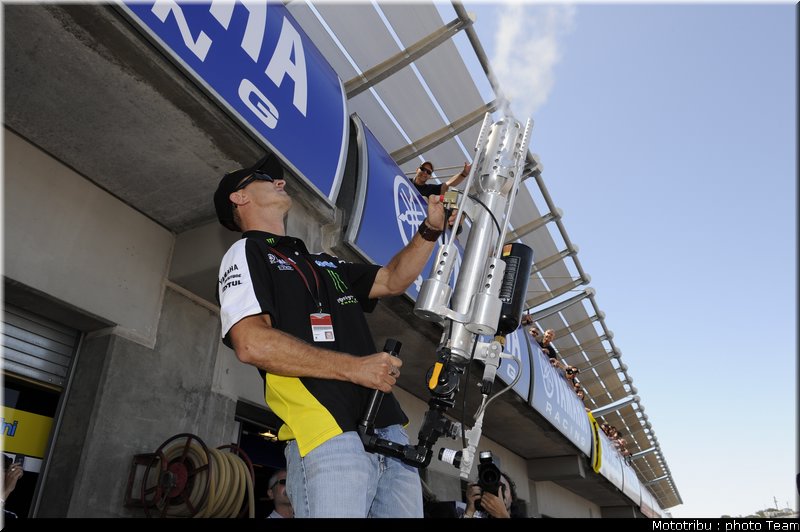 edwards_11_motogp_usa_lagunaseca2009