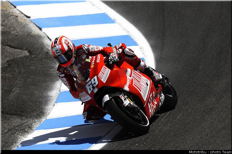 hayden_04_motogp_usa_lagunaseca2009