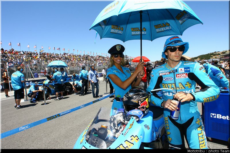 pitbabes_motogp_usa_lagunaseca_2009_09