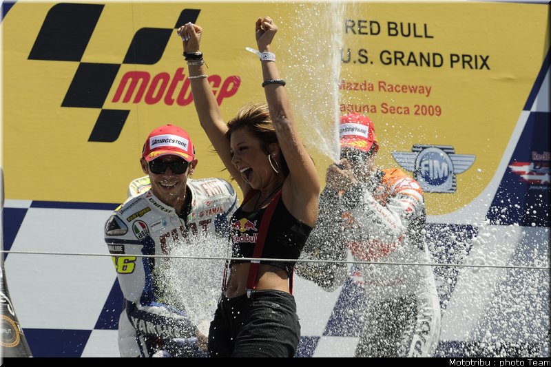 pitbabes_motogp_usa_lagunaseca_2009_23