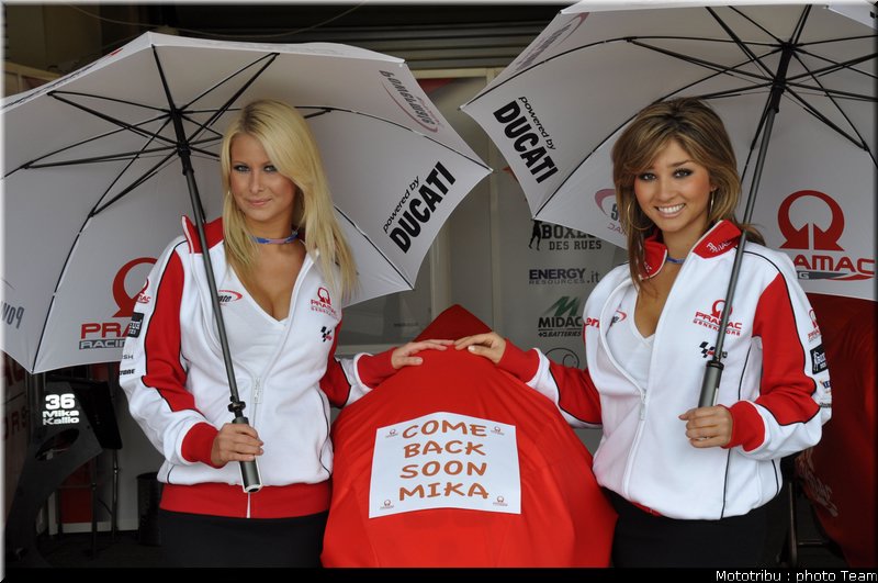 pitbabes_motogp_usa_lagunaseca_2009_24
