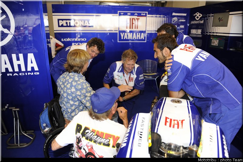 yamaha_4_motogp_usa_lagunaseca2009