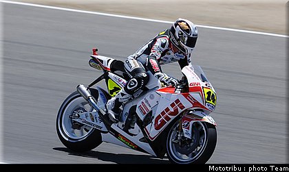 depuniet_2_motogp_usa_lagunaseca2009.jpg