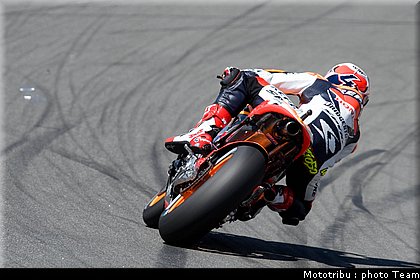 dovizioso_17_motogp_usa_lagunaseca2009.jpg