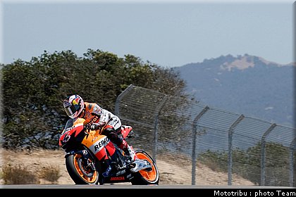 dovizioso_18_motogp_usa_lagunaseca2009.jpg