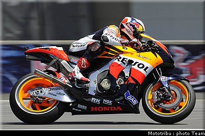 dovizioso_22_motogp_usa_lagunaseca2009.jpg