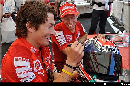 ducati_1_motogp_usa_lagunaseca2009.JPG