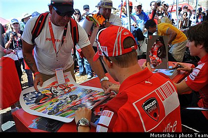 ducati_2_motogp_usa_lagunaseca2009.JPG