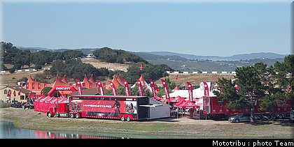 ducati_3_motogp_usa_lagunaseca2009.jpg