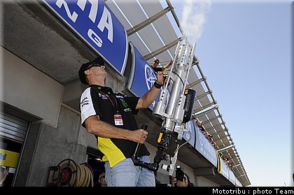 edwards_11_motogp_usa_lagunaseca2009.jpg
