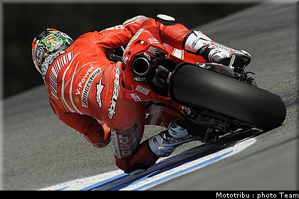 hayden_02_motogp_usa_lagunaseca2009.jpg