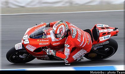 hayden_11_motogp_usa_lagunaseca2009.jpg