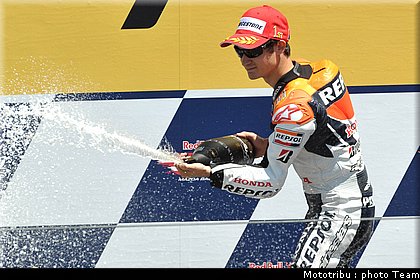 pedrosa_25_motogp_usa_lagunaseca2009.jpg