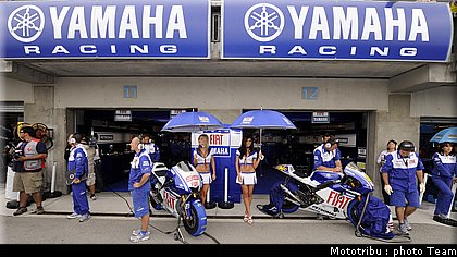 pitbabes_motogp_usa_lagunaseca_2009_21.jpg