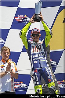rossi_10_motogp_usa_lagunaseca2009.jpg