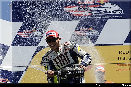 rossi_11_motogp_usa_lagunaseca2009.jpg
