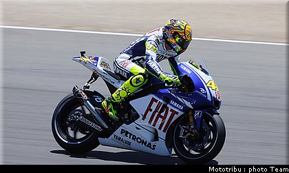 rossi_19_motogp_usa_lagunaseca2009.jpg